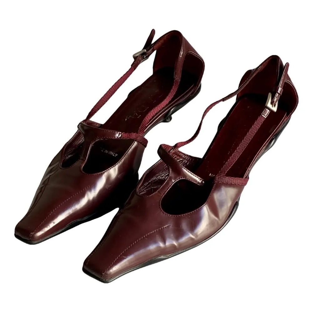 Vintage burgundy Prada kitten heels